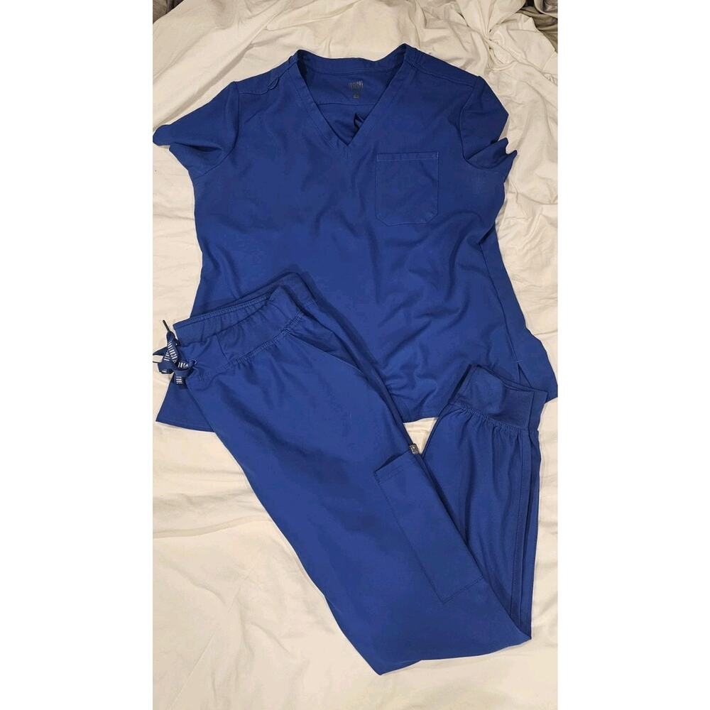Women's Royal Blue Scrub Set - V-Neck Top & Drawstring Pants